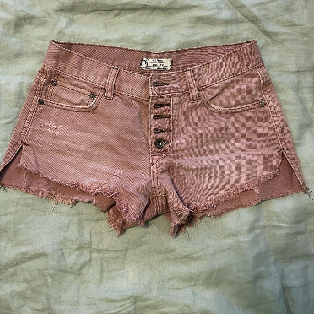 Free People Loving Good Vibrations Cut Off Shorts Women's Size 24 in Pink/Mauve